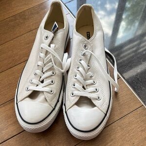 Converse Men's Cream Low-Top Sneakers